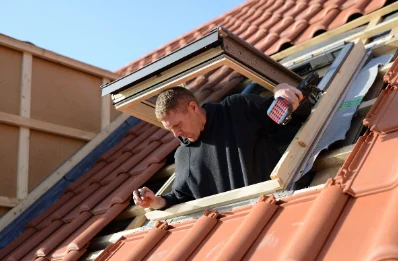 Pose de fenêtres de toit Velux à Lusse